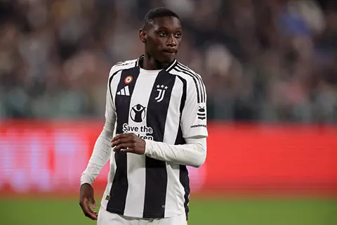 يوفنتوس يؤكد: كولو مواني يرغب في الاستمرار معنا.. ونعمل على إتمام الصفقة